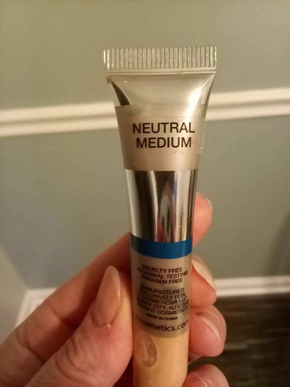 IT Cosmetics Bye Bye Under Eye Waterproof Concealer - Neutral Medium